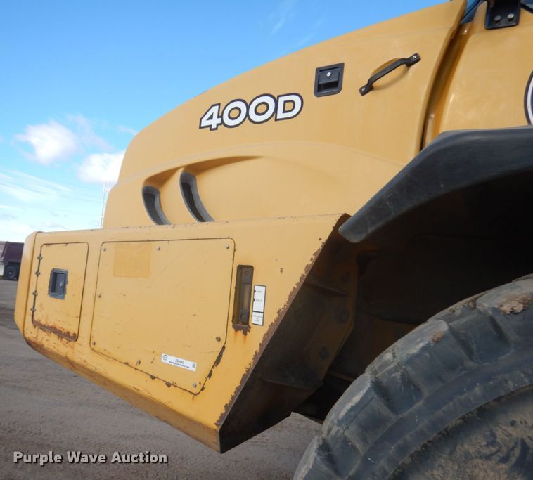 image for item JS9443 2006 John Deere 400D  haul truck