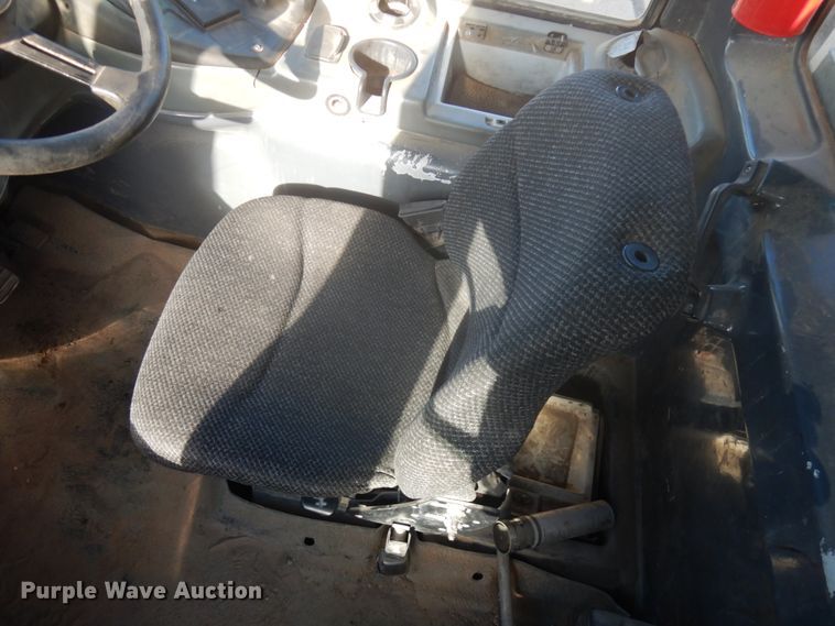 image for item JS9443 2006 John Deere 400D  haul truck