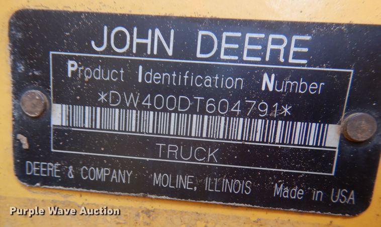 image for item JS9443 2006 John Deere 400D  haul truck