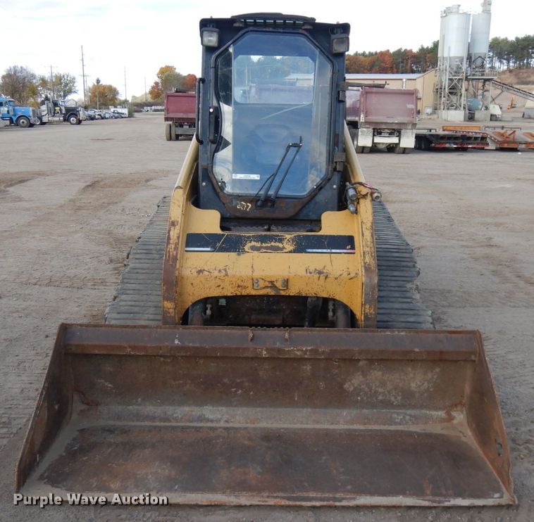 image for item JS9444 2005 Caterpillar 277B  tracked skid steer loader