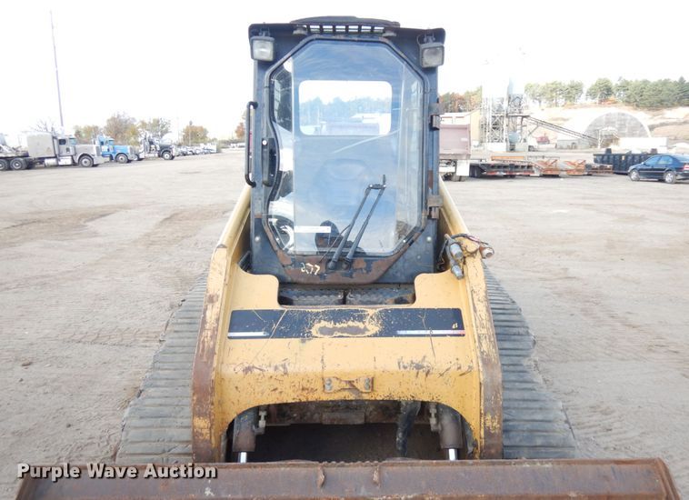 image for item JS9444 2005 Caterpillar 277B  tracked skid steer loader