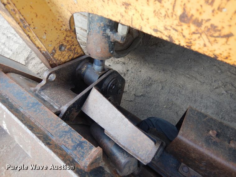 image for item JS9444 2005 Caterpillar 277B  tracked skid steer loader