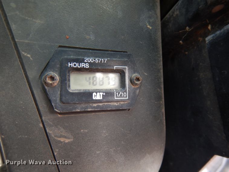 image for item JS9444 2005 Caterpillar 277B  tracked skid steer loader