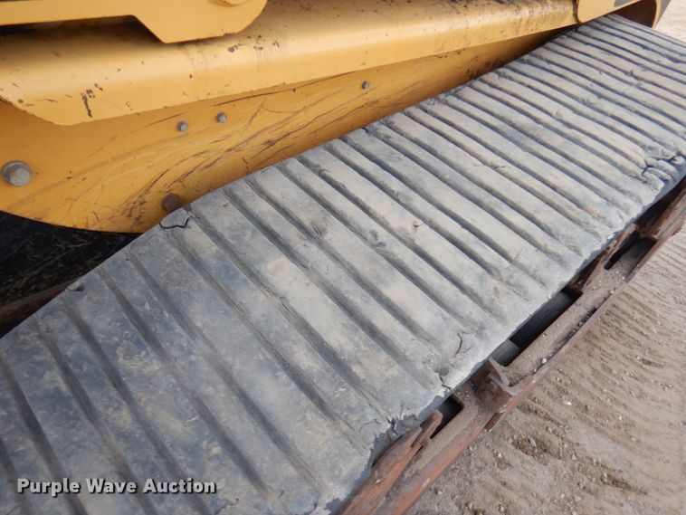 image for item JS9444 2005 Caterpillar 277B  tracked skid steer loader