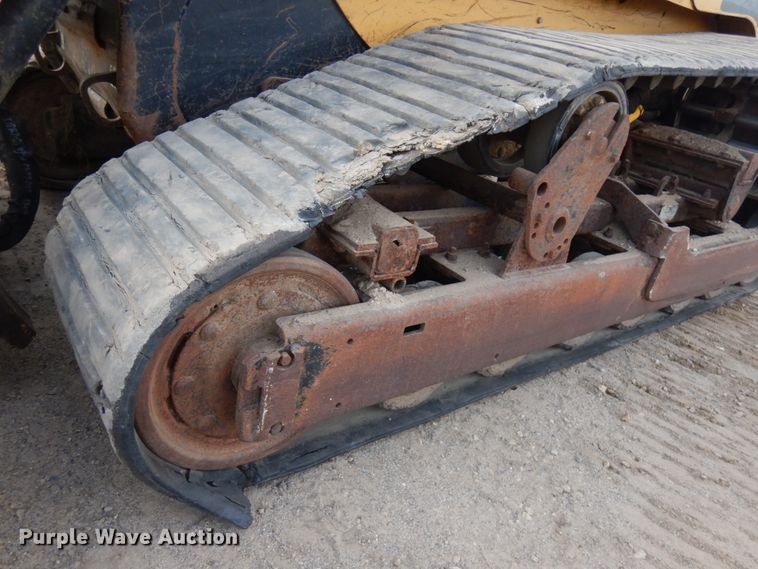image for item JS9444 2005 Caterpillar 277B  tracked skid steer loader