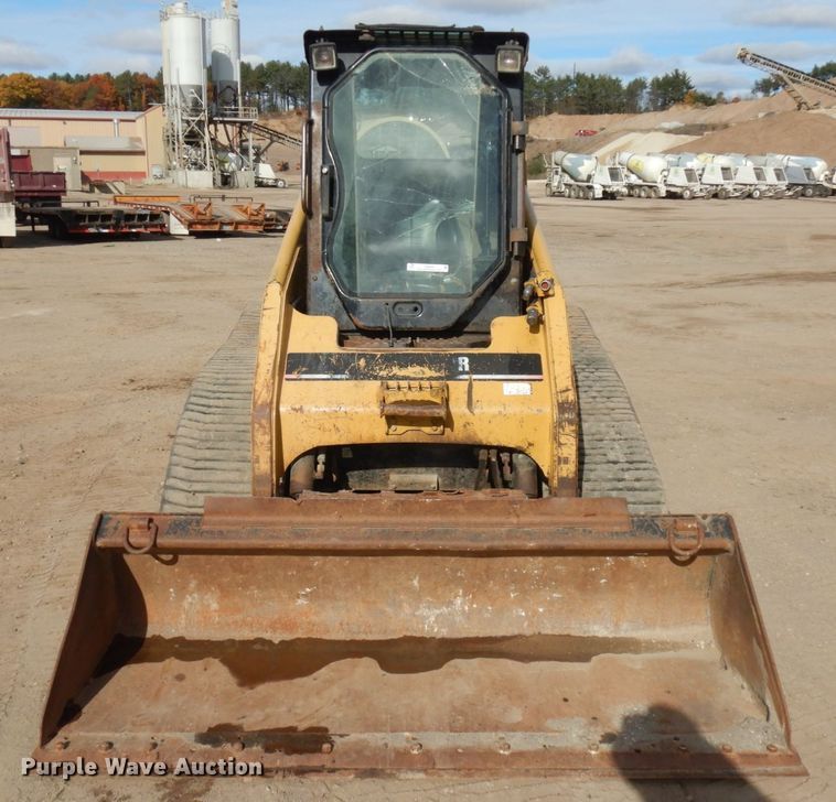 image for item JS9445 2004 Caterpillar 277B  tracked skid steer loader