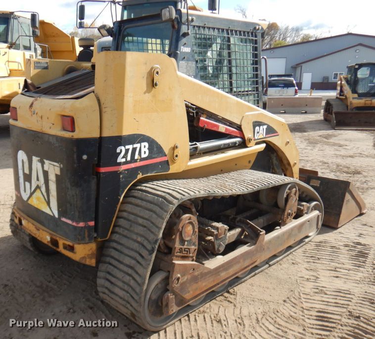 image for item JS9445 2004 Caterpillar 277B  tracked skid steer loader