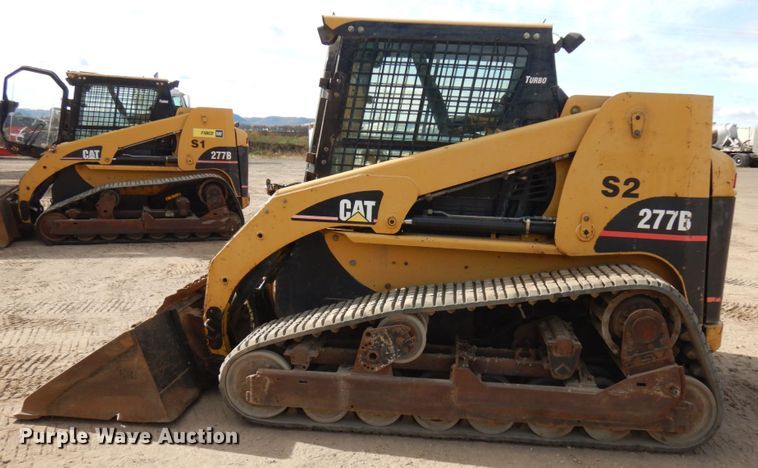 image for item JS9445 2004 Caterpillar 277B  tracked skid steer loader