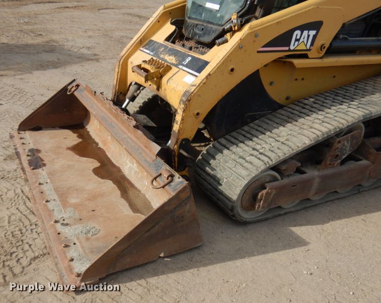 image for item JS9445 2004 Caterpillar 277B  tracked skid steer loader