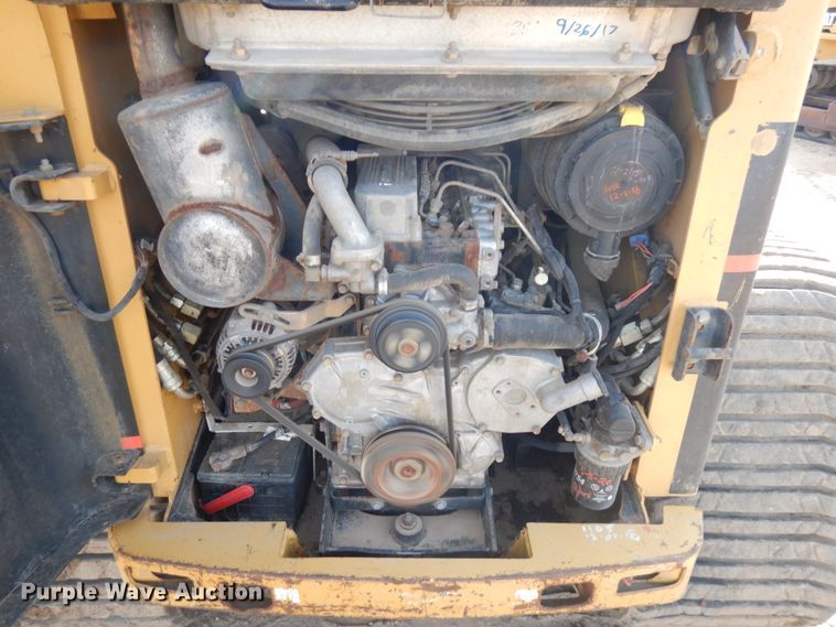 image for item JS9445 2004 Caterpillar 277B  tracked skid steer loader