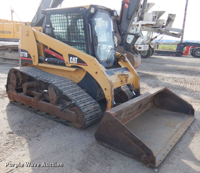 image for item JS9446 2004 Caterpillar 277B  tracked skid steer loader