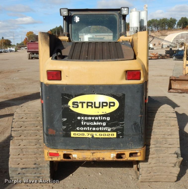 image for item JS9446 2004 Caterpillar 277B  tracked skid steer loader