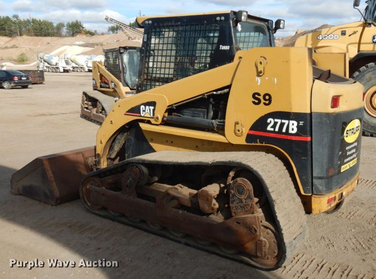 image for item JS9446 2004 Caterpillar 277B  tracked skid steer loader