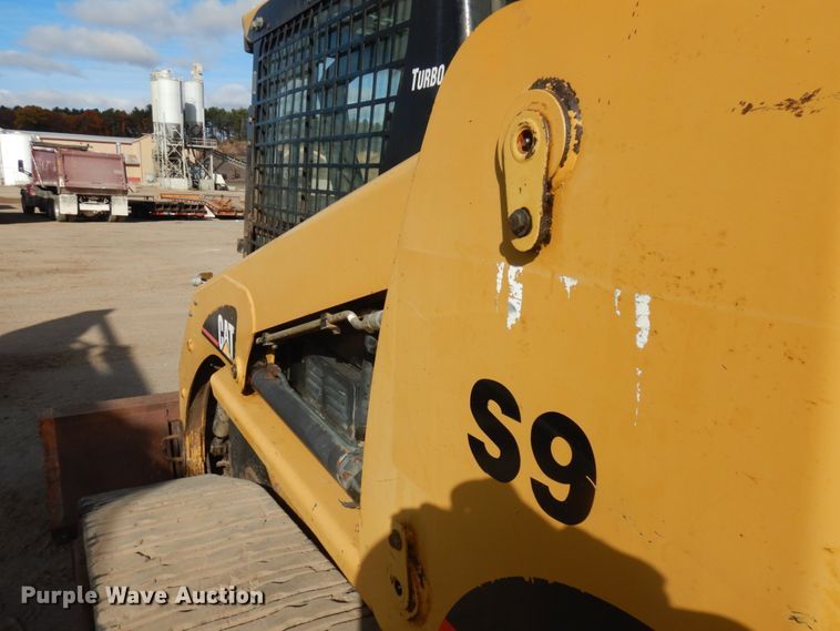 image for item JS9446 2004 Caterpillar 277B  tracked skid steer loader