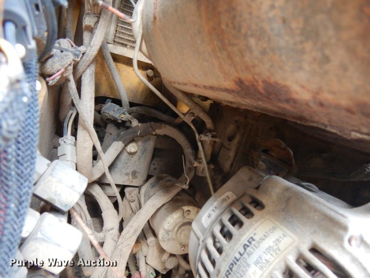 image for item JS9446 2004 Caterpillar 277B  tracked skid steer loader