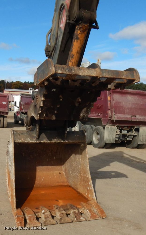 image for item JS9447 2004 Volvo EC290BLC  excavator