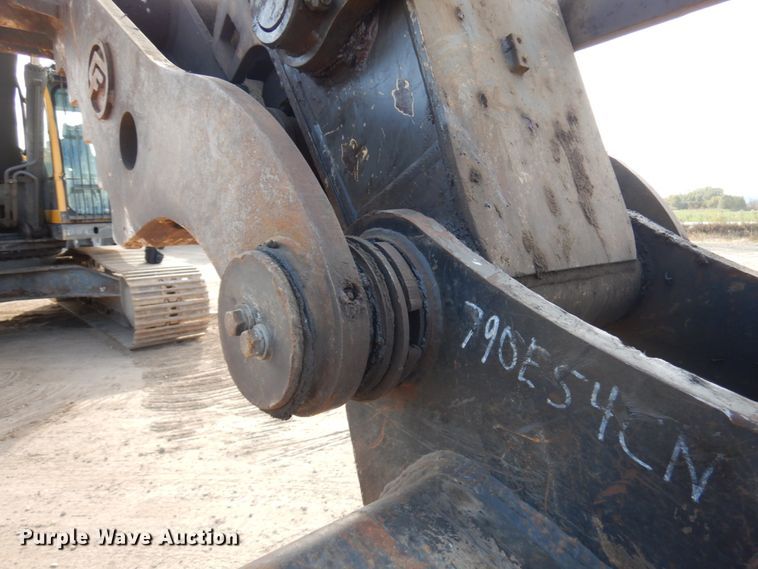 image for item JS9447 2004 Volvo EC290BLC  excavator