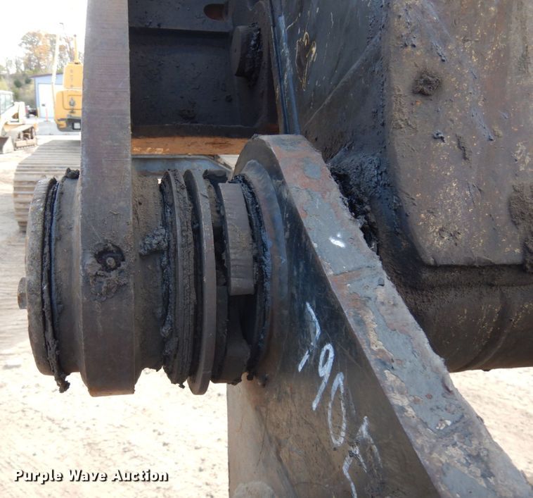 image for item JS9447 2004 Volvo EC290BLC  excavator