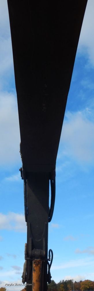 image for item JS9447 2004 Volvo EC290BLC  excavator