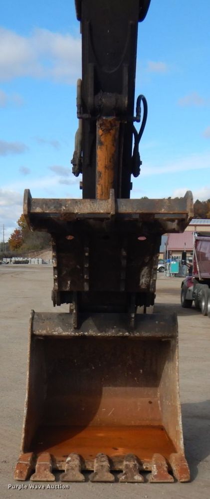 image for item JS9447 2004 Volvo EC290BLC  excavator