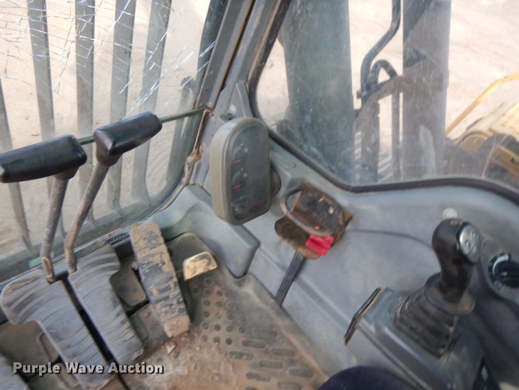 image for item JS9447 2004 Volvo EC290BLC  excavator