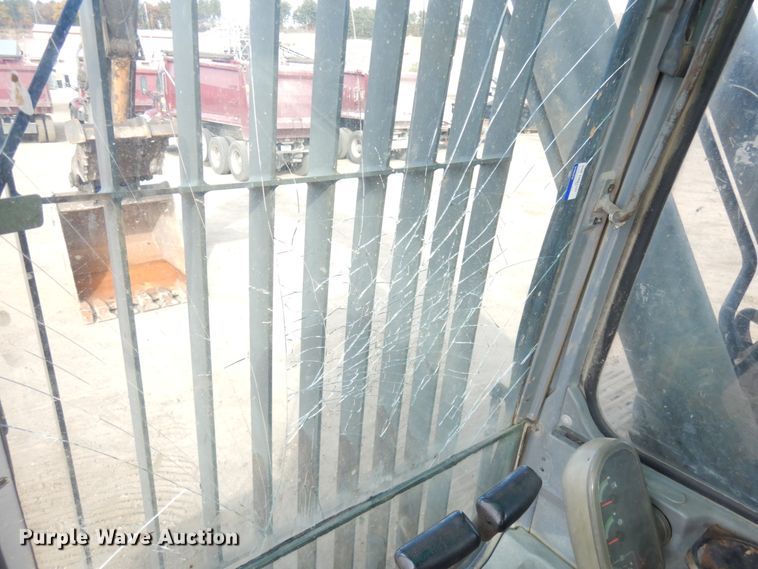 image for item JS9447 2004 Volvo EC290BLC  excavator