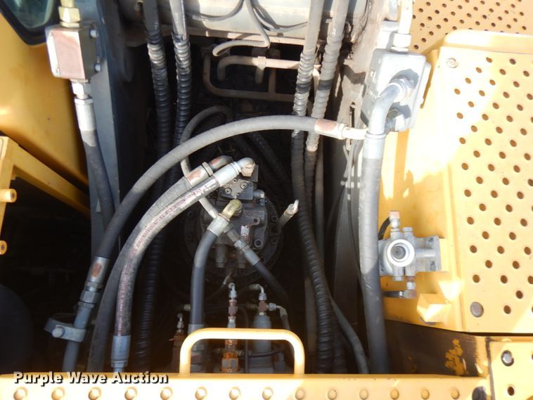 image for item JS9447 2004 Volvo EC290BLC  excavator