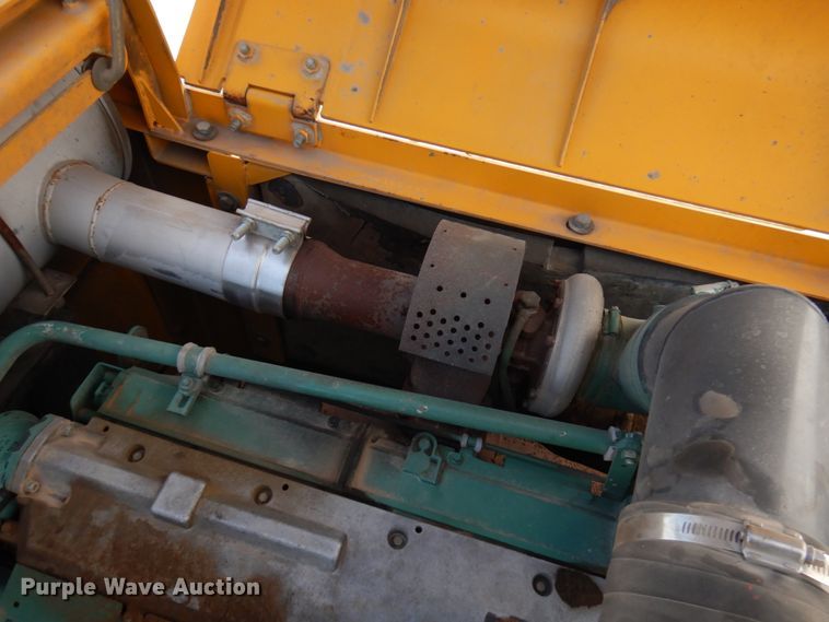 image for item JS9447 2004 Volvo EC290BLC  excavator