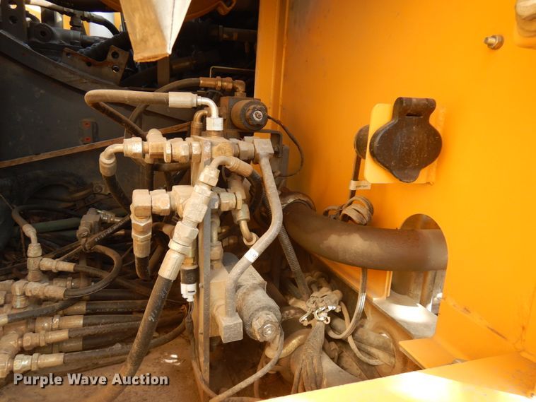 image for item JS9447 2004 Volvo EC290BLC  excavator