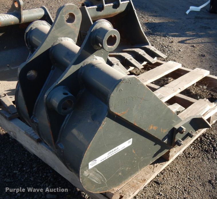 image for item JS9464 WB 18"W excavator bucket