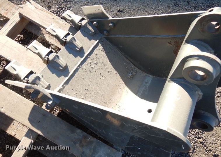 image for item JS9464 WB 18"W excavator bucket