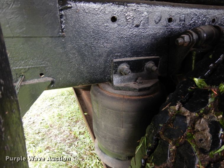 image for item JS9474 2006 Freightliner Business Class M2  dump truck