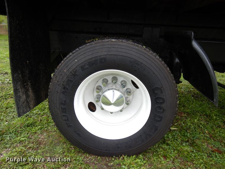 image for item JS9474 2006 Freightliner Business Class M2  dump truck