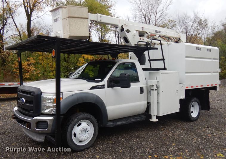 image for item JS9476 2011 Ford F550  forestry bucket truck