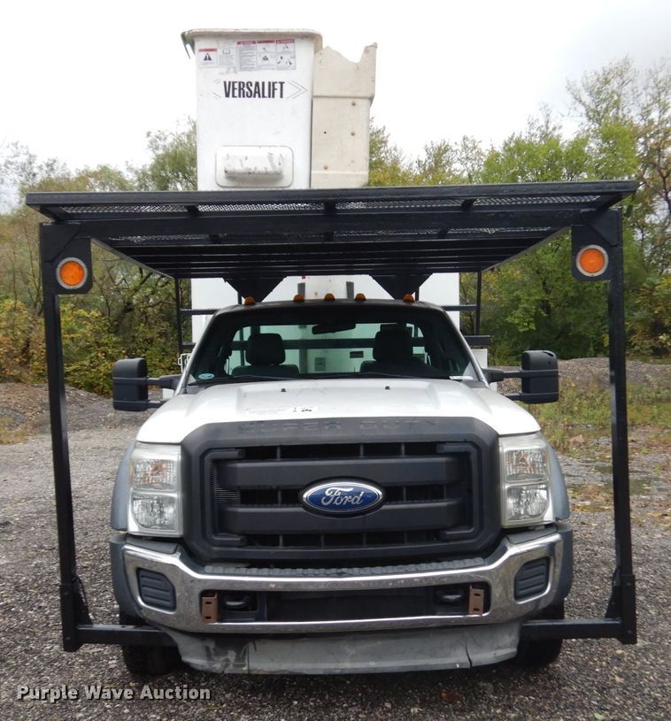 image for item JS9476 2011 Ford F550  forestry bucket truck