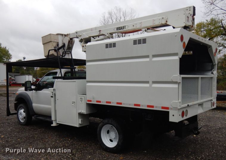 image for item JS9476 2011 Ford F550  forestry bucket truck