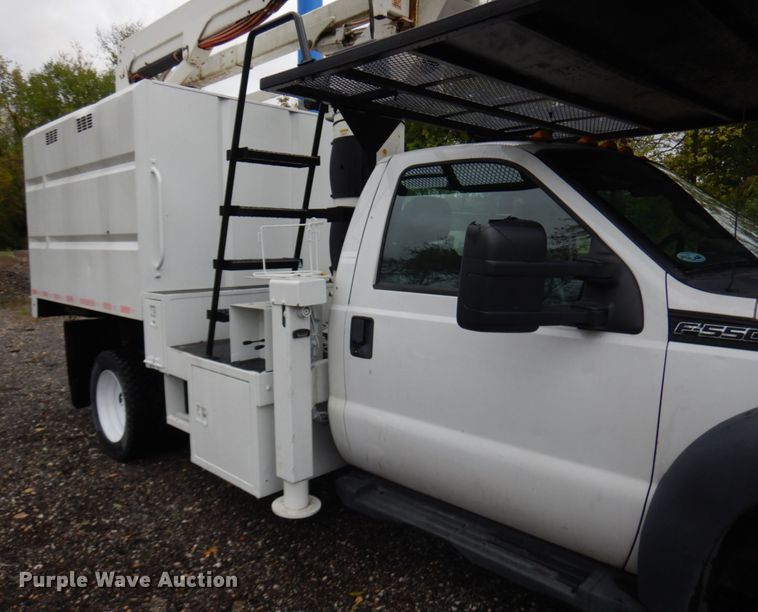 image for item JS9476 2011 Ford F550  forestry bucket truck