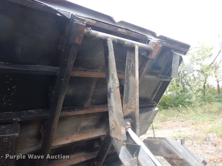 image for item JS9476 2011 Ford F550  forestry bucket truck