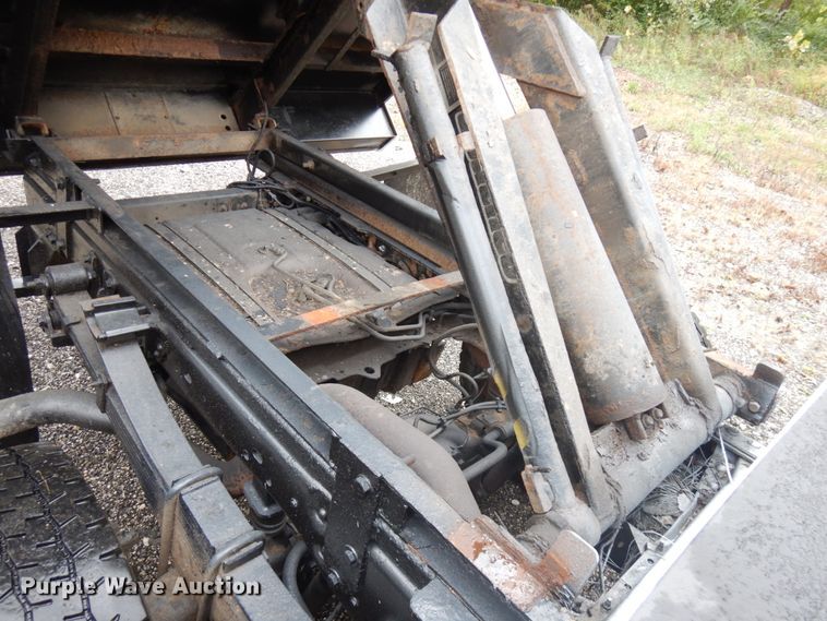 image for item JS9476 2011 Ford F550  forestry bucket truck