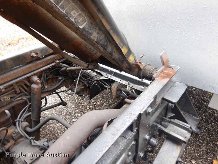 image for item JS9476 2011 Ford F550  forestry bucket truck