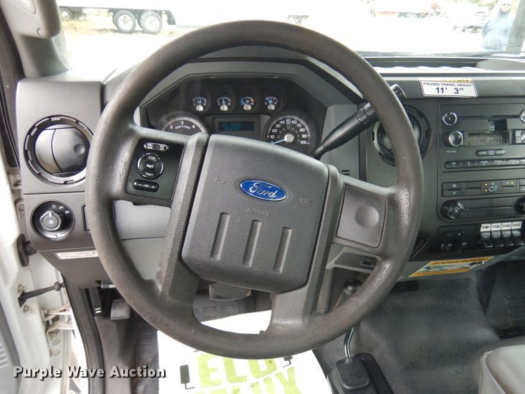 image for item JS9476 2011 Ford F550  forestry bucket truck