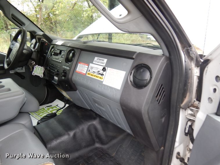 image for item JS9476 2011 Ford F550  forestry bucket truck