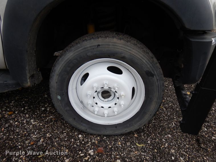 image for item JS9476 2011 Ford F550  forestry bucket truck