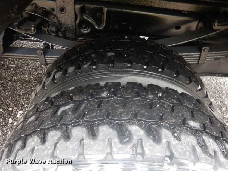 image for item JS9476 2011 Ford F550  forestry bucket truck