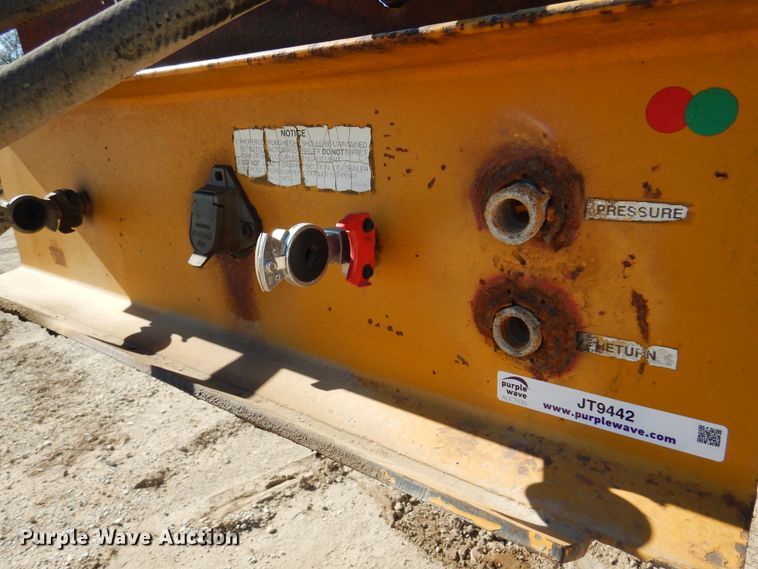 image for item JT9442 1990 Fontaine  lowboy equipment trailer