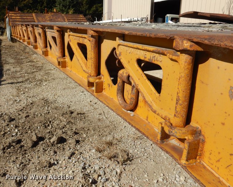 image for item JT9442 1990 Fontaine  lowboy equipment trailer