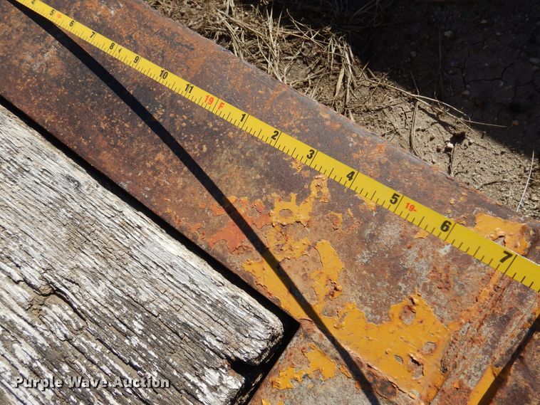 image for item JT9442 1990 Fontaine  lowboy equipment trailer