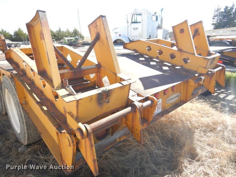image for item JT9442 1990 Fontaine  lowboy equipment trailer