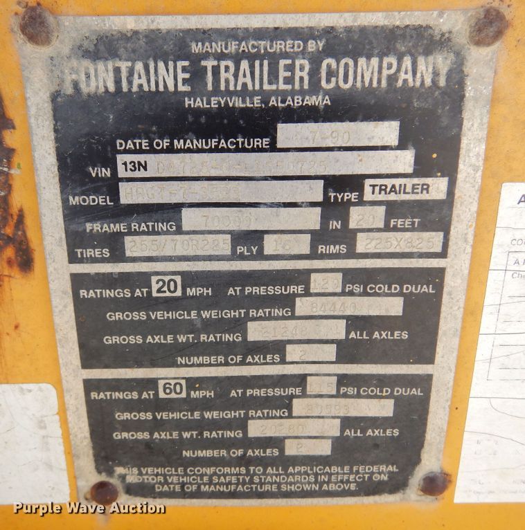 image for item JT9442 1990 Fontaine  lowboy equipment trailer