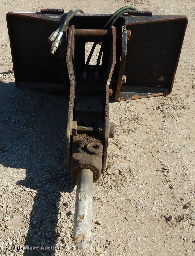 image for item JT9443 Skid steer breaker